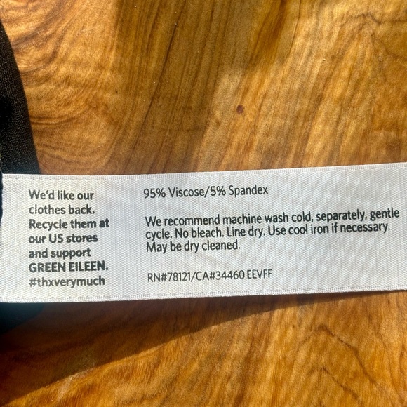 Eileen Fisher Women's Black Tank Top - Picture 4 of 4